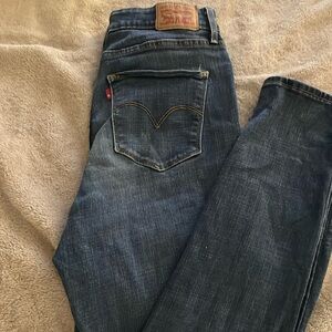 Levi jeans